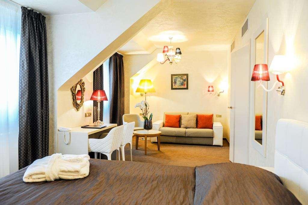 มิโอ โฮเต็ล มิสทีเรียส Hotel ปราก ห้อง รูปภาพ